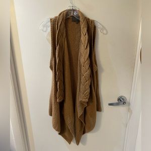 Sunday in Brooklyn - Camel waterfall vest size M